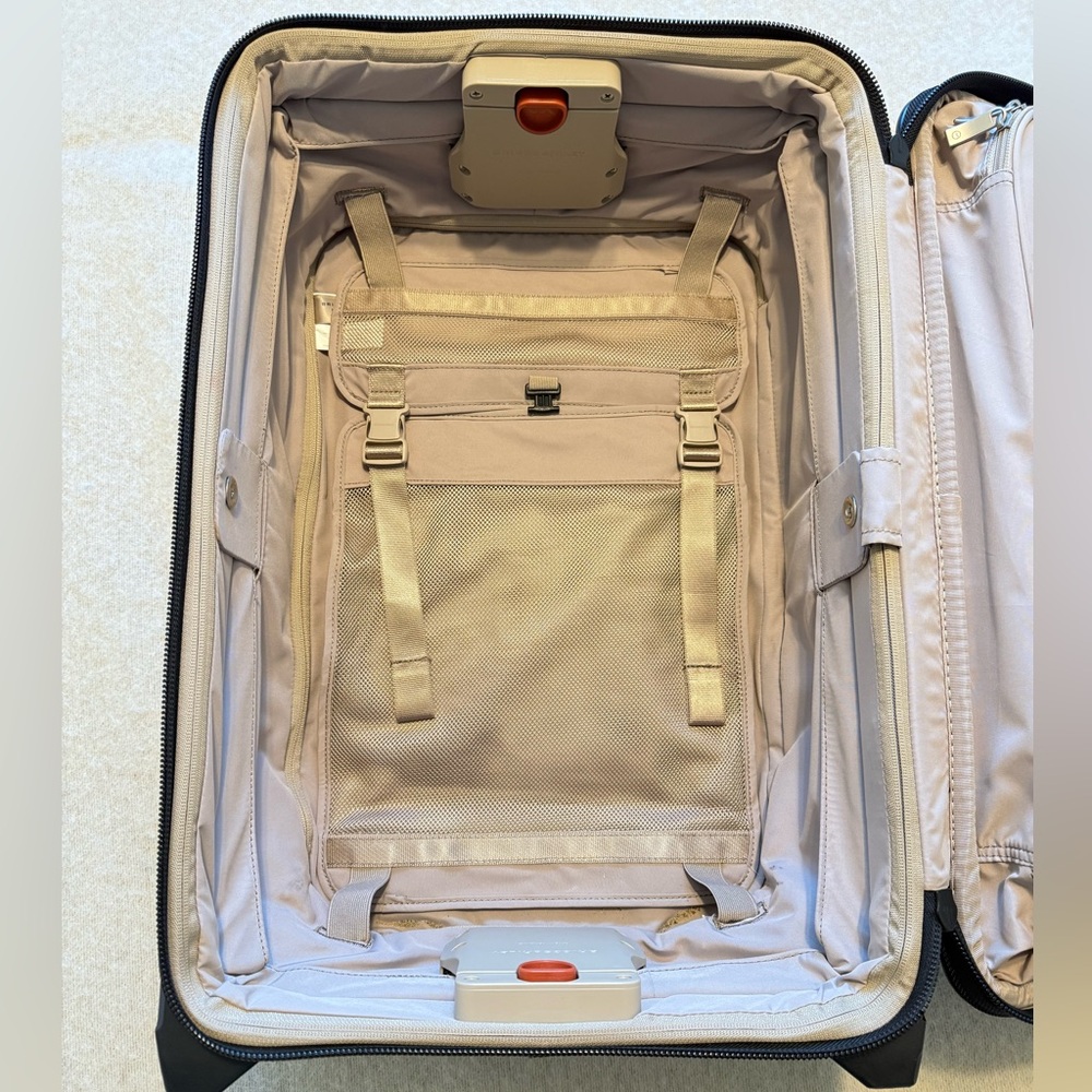 Briggs and Riley Global 21" 2-Wheel Expandable Carry-On - Picture 2 of 5